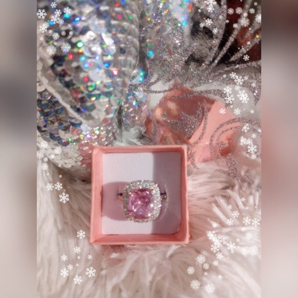 Pink cubic zirconia ring